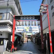 西新井大師前の商店街