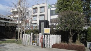 「折れた針は捨てずに、針供養しないといけない」