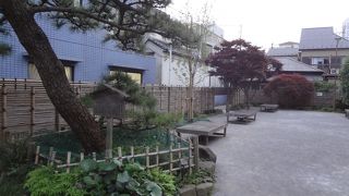 散歩の途中の小休止に