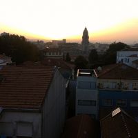 客室から見た朝焼けです。高い分、眺めは良かった