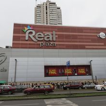 大きな建物です。