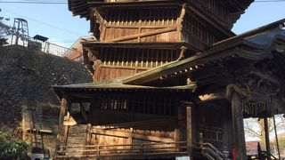 不思議な二重構造のらせん階段