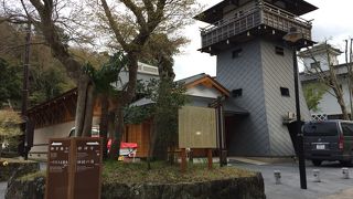 シンプルな浴場