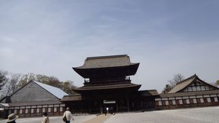 高岡にいったら必見の場所。