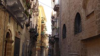 危険な旧市街ですが切り抜ける爽快感があります♪