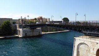 人工的に作られた運河は美しい♪