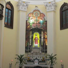 聖老楞佐教堂　ローレンソ教会の祭壇。