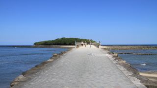 恋の聖地だそうな