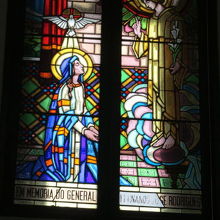 聖老楞佐教堂　ローレンソ教会。ステンドグラス。
