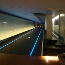 展望デッキへとつながる通路です。