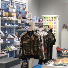 アディダスオリジナルスショップ (あべのHoop店) 