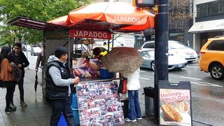 ちょっと高いが食べごたえのあるアレンジホットドック JapaDog