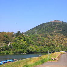 冨士山と肱川