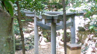 いやぁーびっくりです、三柱鳥居！