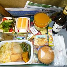 バンコク搭載(多分)の美味しい機内食です。