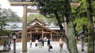 方位除の神様が祀られている