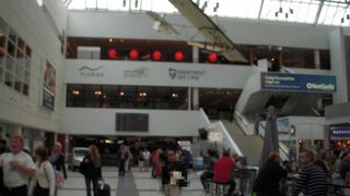 日本からの直行便でベルゲン・フレースランド空港（BGO）へ着きました。