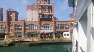 趣のあるフェリー乗り場