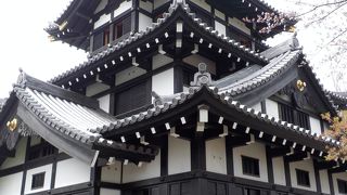 1993年に復元された三重櫓