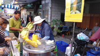 海鮮レストランがたくさん