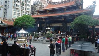 早朝に行きました。