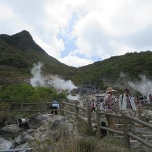 自然研究路は、近くで蒸気を体感できる