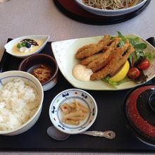 ワカサギ定食、名物らしい