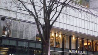 ファッションビル