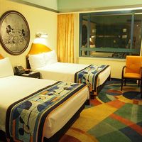 ミッキーとミニーが出迎えてくれます。