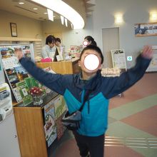 フロントの様子