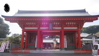 立派な建築物が並ぶ