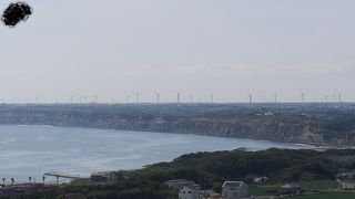 雄大なスケールの海岸絶壁は必見
