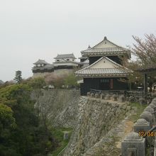 本丸にある太鼓櫓あたりからの詩型です。