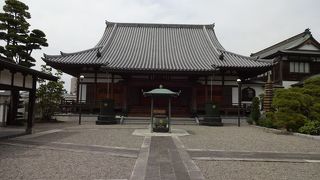 大きなお寺ですが