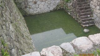 藩主の御殿があった場所です。