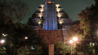 恐怖のツアーが始まる“インディ・ジョーンズ・アドベンチャー：クリスタルスカルの魔宮”