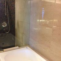 シャワーは独立