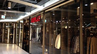 デニム系が豊富です!!