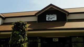 オニツカタイガーのショップ