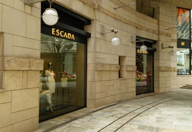 ESCADA (ロッポンギヒルズ店) クチコミ・アクセス・営業時間｜六本木