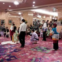 ロビーでの餅つき