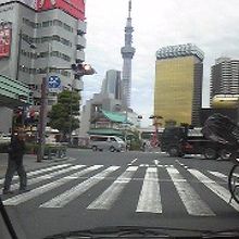 右折禁止？さあ右に行きたいが