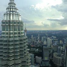 KLタワーよりも高い所にいるように見えます