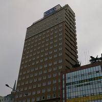 高層な建物です。