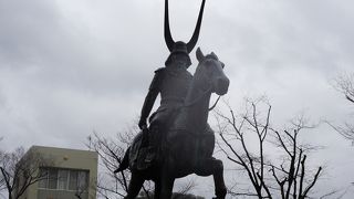 井伊の赤鬼と呼ばれた勇猛果敢な大将の姿