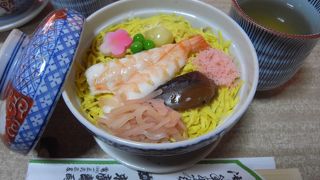 あったかいお寿司