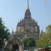 ﾊﾞｶﾞﾝで２番目に高い寺院