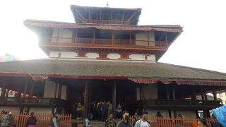 上の階に上がれる