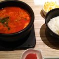 手軽に韓国料理を味わえます。