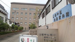 広くはないが素晴らしい展示品が沢山あるところです